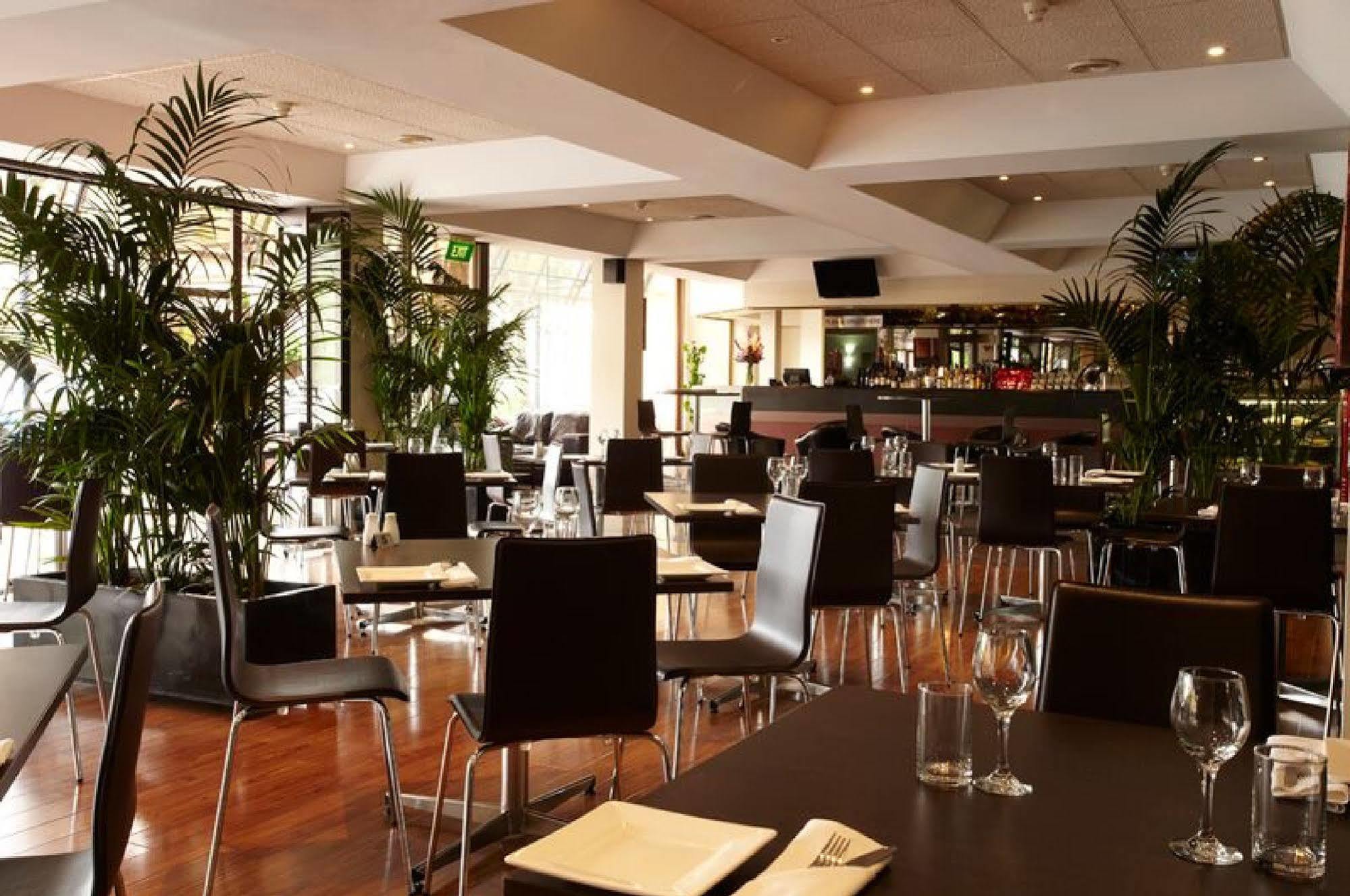 Comfort Hotel Adelaide Meridien North Adelaide Buitenkant foto